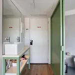 Out Marques 리스본