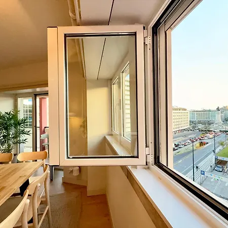 Out Marques Guest house Lisbon