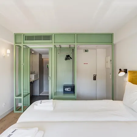 Guest house Out Marques Lisbon