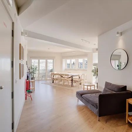 Out Marques ゲストハウス 4*