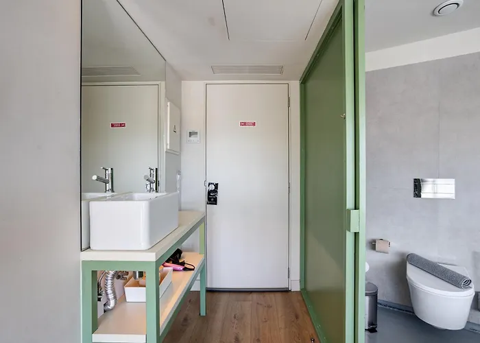 Out Marques 리스본