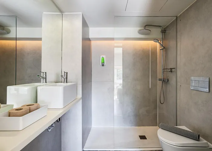 Out Marques 4* 리스본