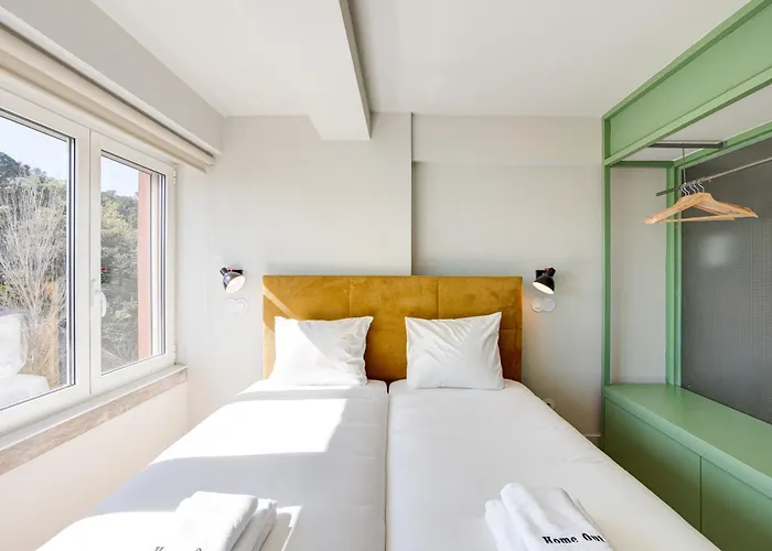 Out Marques 리스본