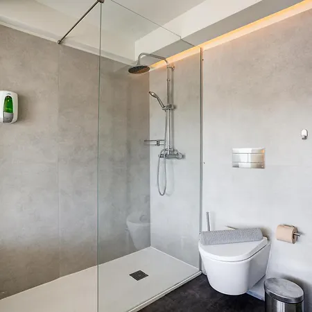 Pensión Out Marques