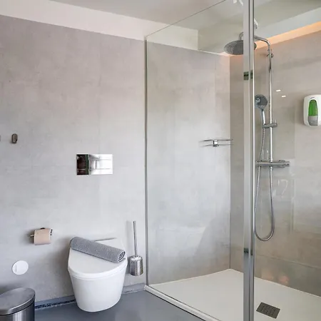 Konukevi Out Marques 4*