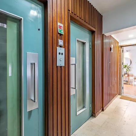 Konukevi Out Marques Lisboa