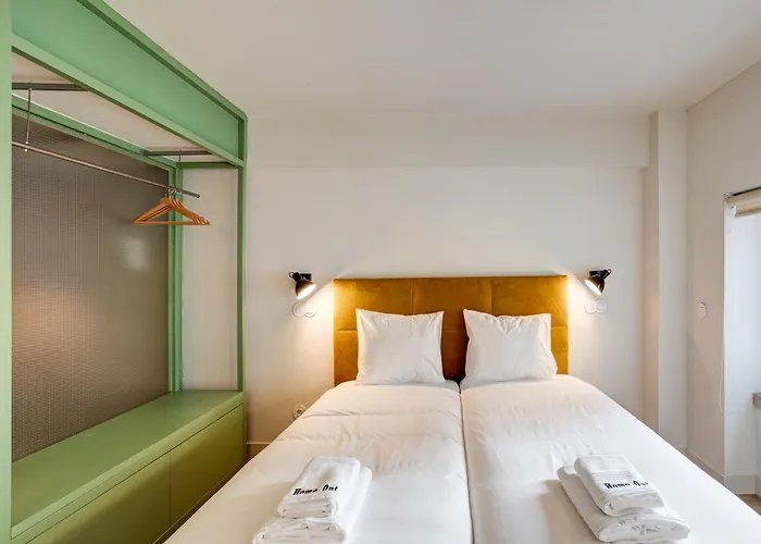 Out Marques 招待所