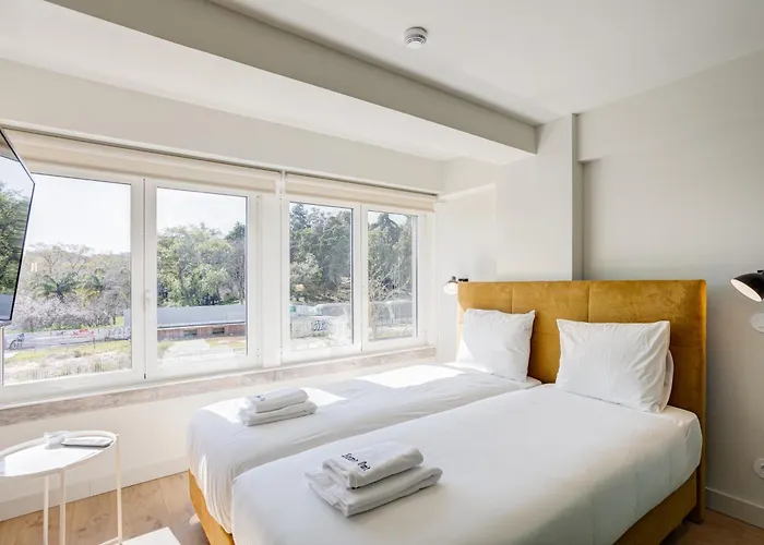 Out Marques 4* Lisboa